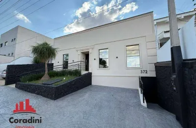 Casa comercial com 7 salas para alugar na Rua Uruguai, Jardim Girassol, Americana