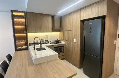 Lindo e novo apto de 1 quarto com garagem totalmente mobiliado e decorado em alto padrão