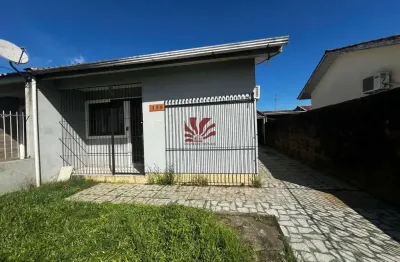 Casa com 2 quartos para alugar na rua florença, 158, são josé, canoas por r$ 2.500
