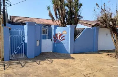 Casa com 3 quartos para alugar na rua carlos gomes, 215, harmonia, canoas por r$ 2.900