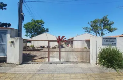 Casa em condomínio fechado com 2 quartos para alugar na Rua José Nelson P dos Santos, 70, Olaria, Canoas por R$ 1.600