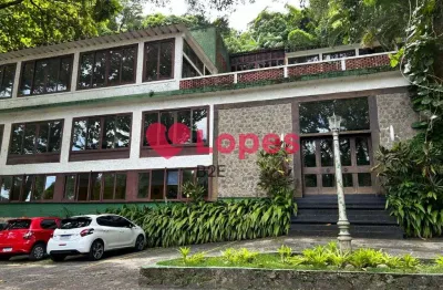 Casa dentro do condominio floresta country club em jacarepagua