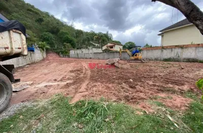 Lopes B2E apresenta excelente oportunidade!  Terreno a venda no Condominio Fechado Sol e Brisa, com 614 m2, ideal para quem busca seguranca, conforto e qualidade de vida. Valor R$ 720.000,00.