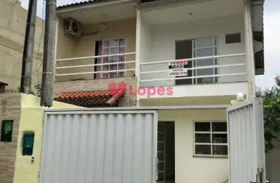 Casa em condomínio fechado com 2 quartos para alugar na Estrada do Marmeleiro, --, Guaratiba, Rio de Janeiro