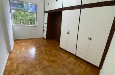 Niterói - icaraí - apt 02 qts, garagem e churrasqueira