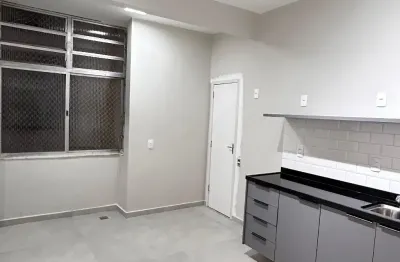 Niterói - icaraí - excelente apt 02 qts c 01 suíte e garagem