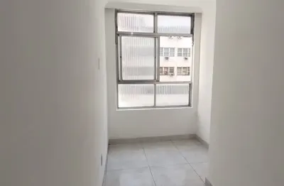 Apartamento com 2 quartos para alugar na Avenida Ernani do Amaral Peixoto, 195, Centro, Niterói
