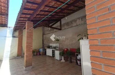 Casa com 3 quartos à venda na rua sebastiana aparecida morato da silva, 155, parque dos jacarandás, campinas, 191 m2 por r$ 1.050.000
