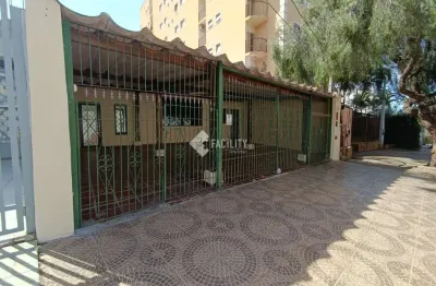 Casa com 4 quartos para alugar na rua padre vieira, 52, bosque, campinas, 298 m2 por r$ 5.000