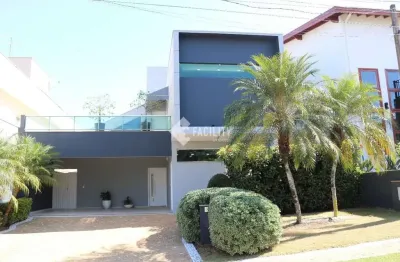 Casa em condomínio fechado com 3 quartos para alugar na Rua Iolanda Tiziani Pazetti, 13, Boa Esperança, Paulínia, 262 m2 por R$ 7.500