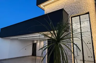 Casa dos sonhos de 3 quartos, suite e com automatização no alto trindade