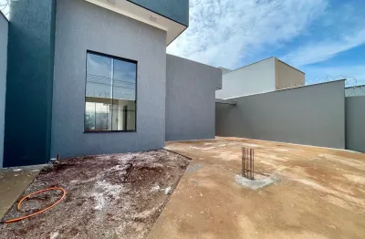 Casa 3 quartos sendo uma suíte a venda no bairro alto trindade