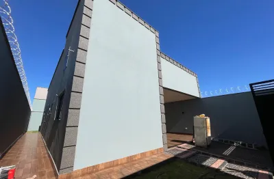 Linda casa com 3 suítes, área gourmet com churrasqueira no beira rio 2