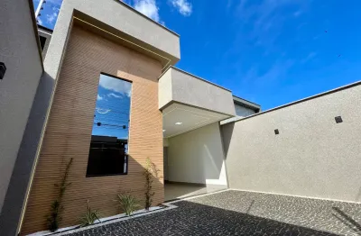 Casa de luxo com 3 quartos, churrasqueira e piscina à venda no buritis 2