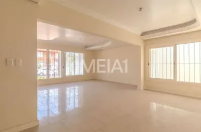 Casa comercial para alugar na avenida joão wallig, 2145, passo da areia, porto alegre por r$ 12.000