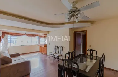 Apartamento com 2 quartos para alugar na rua padre chagas, 311, moinhos de vento, porto alegre por r$ 4.500