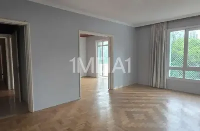 Apartamento com 3 quartos para alugar na rua dona laura, 715, rio branco, porto alegre por r$ 4.440