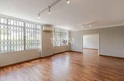 Apartamento com 2 quartos para alugar na rua hilário ribeiro, 354, moinhos de vento, porto alegre por r$ 8.250