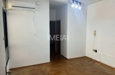 Apartamento com 2 quartos para alugar na rua tapajós, 88, passo da areia, porto alegre por r$ 1.800