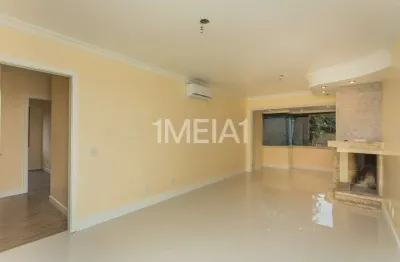 Apartamento com 3 quartos para alugar na rua doutor rodrigues alves, 273, chácara das pedras, porto alegre por r$ 4.500