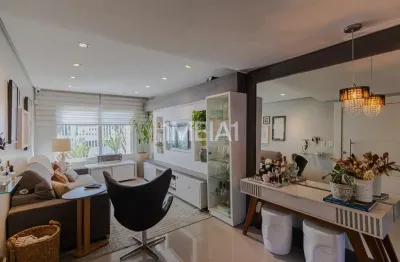 Casa com 2 quartos para alugar na Rua Touro Passo, 57, Santa Maria Goretti, Porto Alegre por R$ 5.600