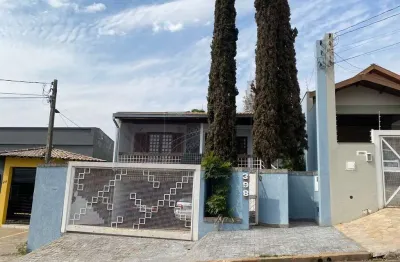 Casa com 3 quartos à venda no Banzato, Marília 