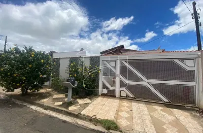 Casa com 2 quartos à venda no Jardim Lavínia, Marília 
