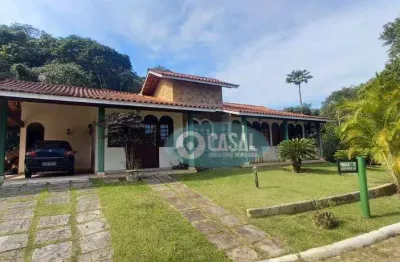 Casa com 03 quartos, piscina e churrasqueira em várzea das moças!