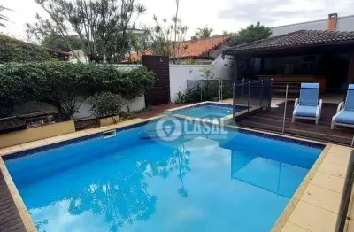 Casa em camboinhas com 03 quartos, churrasqueira, piscina e sauna!
