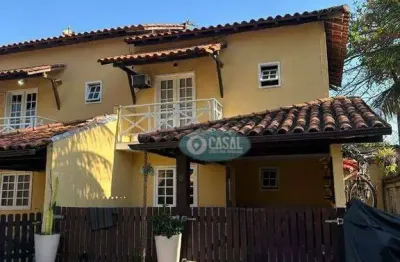 Casa em condomínio com 02 quartos à venda em itaipu.