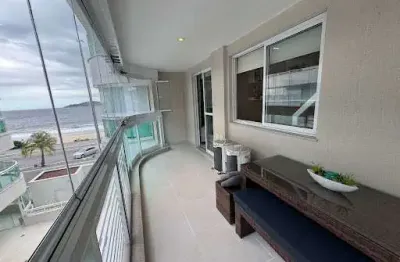 Apartamento frente mar em piratininga com 02 quartos e varandão