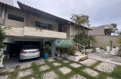 Casa linear com 04 quartos com piscina e churrasqueira em camboinhas - niterói/rj.