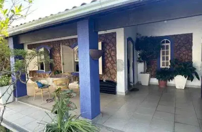 Casa com 03 quartos à venda em piratininga - niterói/rj