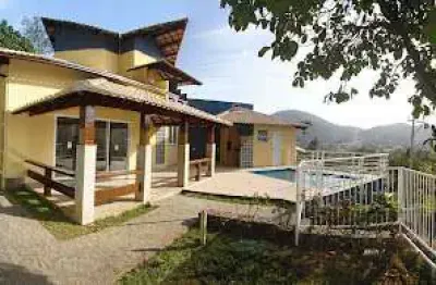 Casa em condomínio com 04 quartos à venda em maria paula - niterói/rj.