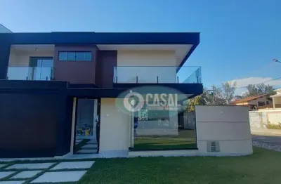 Casa nova em camboinhas com 03 suítes, piscina e churrasqueira!