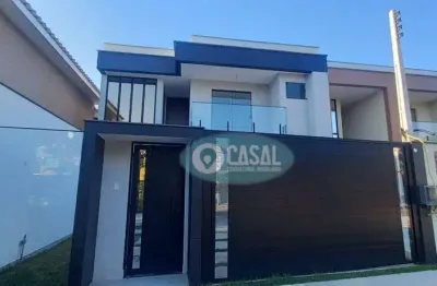 Casa em camboinhas com 03 suítes, piscina e churrasqueira!