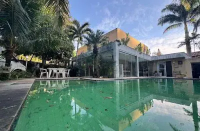 Casa com 05 quartos à venda em itacoatiara - niterói/rj.