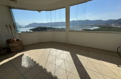 Casa com 03 quartos à venda em camboinhas - niterói/rj.