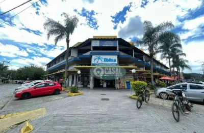 Sala comercial no shopping ibiza, com porcelanato no piso e com varanda.