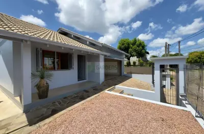 Casa com quiosque à venda em encosta do sol, estância velha