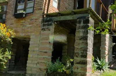 Casa com quintal à venda em lomba grande - 90m² de área construída
