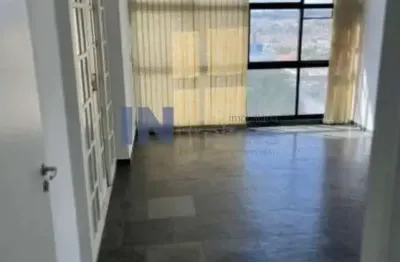 Sala comercial de alto padrão para venda ou locação no centro de jundiaí-sp: 2 salas, 1 banheiro, 2 vagas, 47,00m².