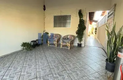 Casa térrea à venda no jd américa em campo limpo paulista com 2 dorm., sala, 1 banheiro, 1 vaga coberta, portão automático e porcelanato.
