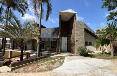 Casa alto padrão a venda em condomínio em louveira sp com 4 suítes, 4 vagas, planejados, área gourmet, piscina, quintal