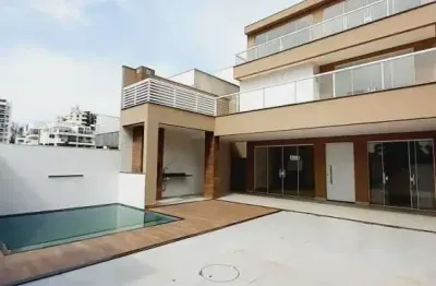 Casa em condomínio fechado com 4 quartos à venda na avenida aldemir martins, recreio dos bandeirantes, rio de janeiro, 270 m2 por r$ 2.500.000