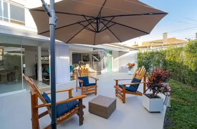 Casa alto padrão 4 quartos  villaggio dei fiori: seu recanto dentro da cidade.