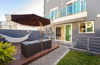 Exclusiva casa alto padrão  cond clube –  4 quartos, terraço solar e vista incrível!