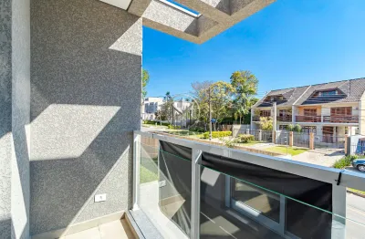 Duplex  alto padrão em santa felicidade, de frente para a rua, super ensolarado