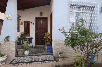 Casa com 5 quartos, 2 suítes, 4 vagas, à venda, 360 m² por r$ 750.000 - bairro industrial - juiz de fora/mg
