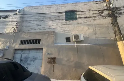 Casa duplex três quartos próximo ao shopping ponta negra e cma